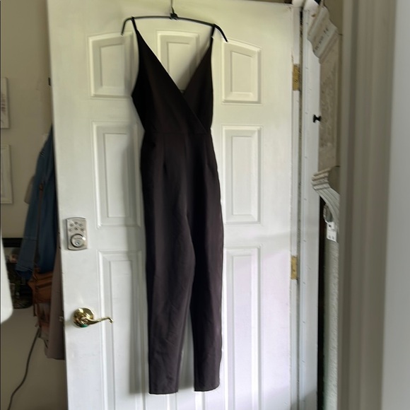 SOSO NWT WOMENS BLACK ADJUSTABLE STRAP, PANTSUIT SIZE S - Picture 2 of 13